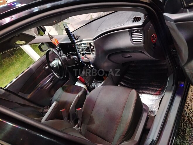 Kia Rio-9