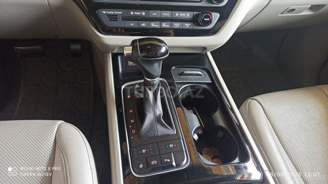 Kia Carnival-3