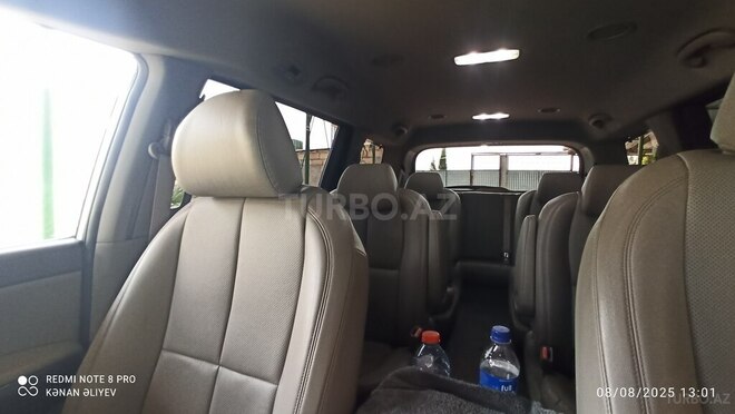 Kia Carnival-6
