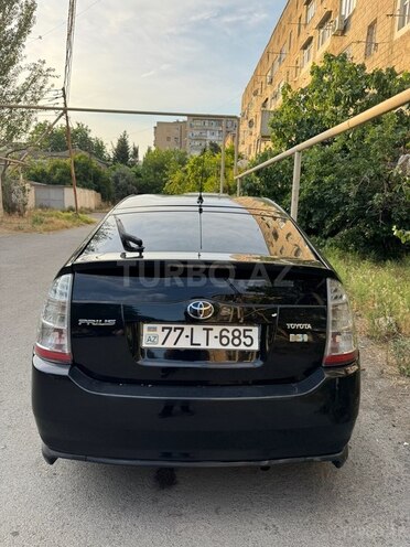 Toyota Prius-2
