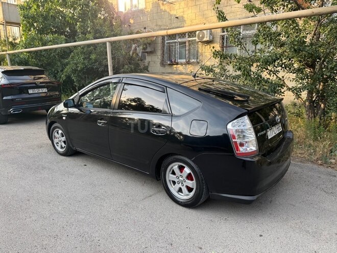 Toyota Prius-6