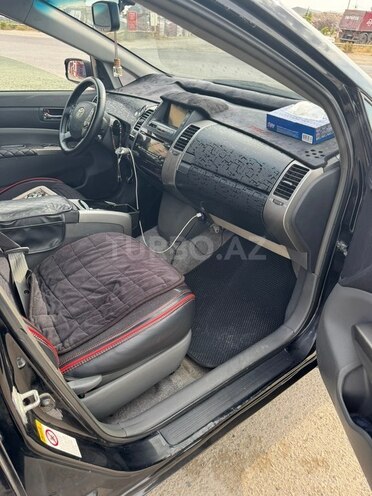 Toyota Prius-10