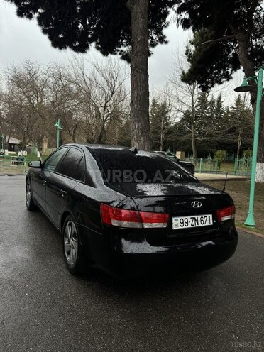 Hyundai Sonata-6