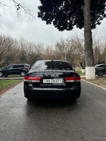 Hyundai Sonata-4