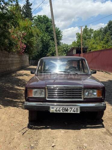 LADA (VAZ) 2107-1