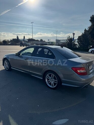 Mercedes C 250-8