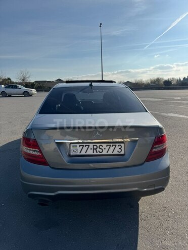 Mercedes C 250-10
