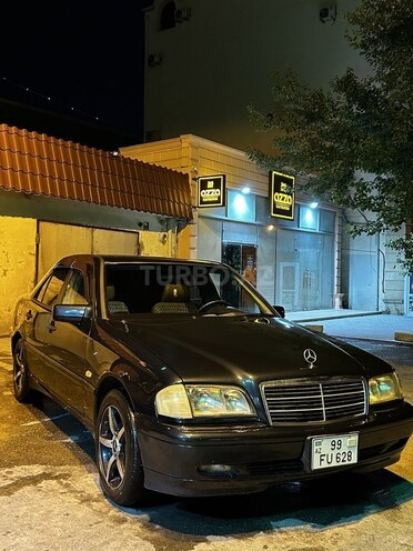 Mercedes C 200-1