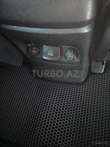 Kia Sorento-14
