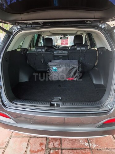 Kia Sorento-13