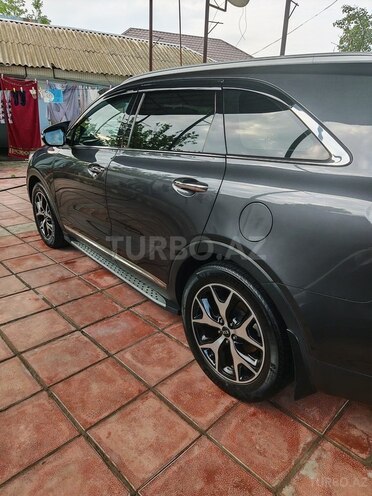 Kia Sorento-8