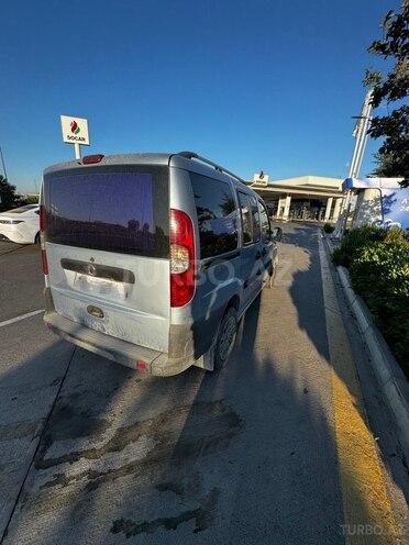 Fiat Doblo-4