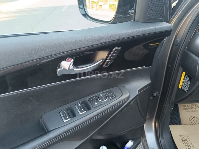 Kia Sorento-14