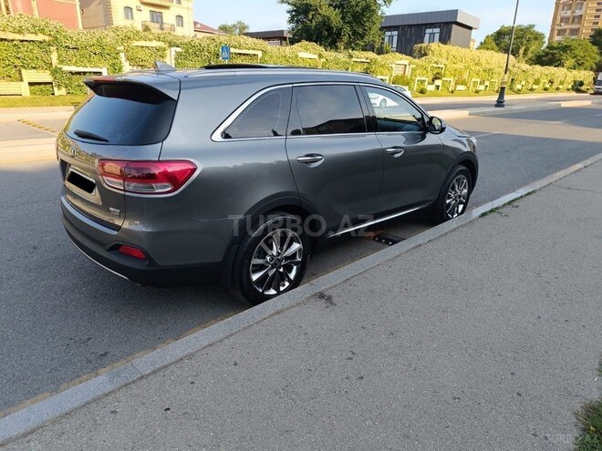 Kia Sorento-9