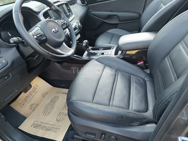 Kia Sorento-15