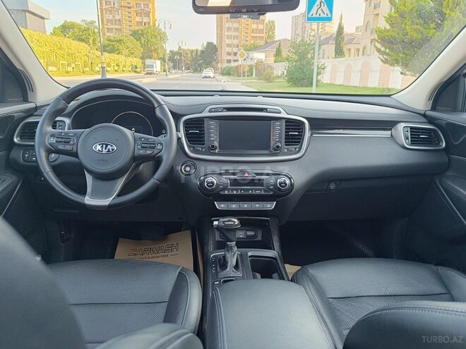 Kia Sorento-11