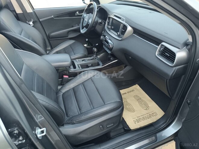 Kia Sorento-21