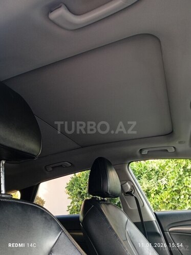 Hyundai i40-8