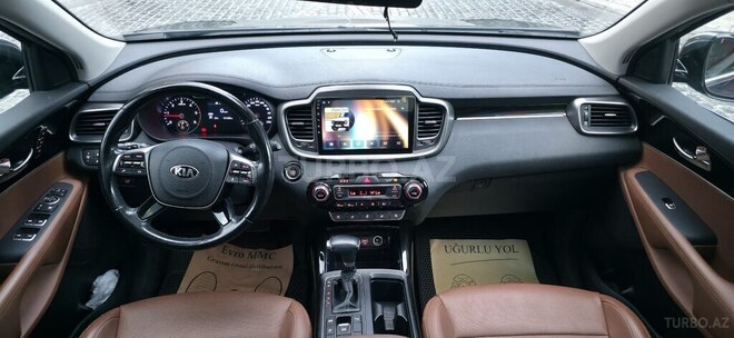 Kia Sorento-3