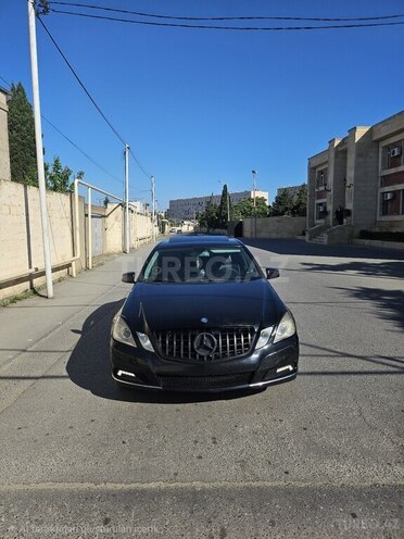 Mercedes E 220-1