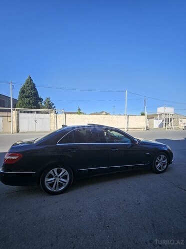 Mercedes E 220-4