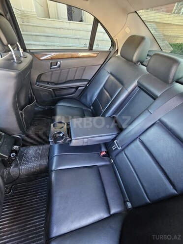 Mercedes E 220-6