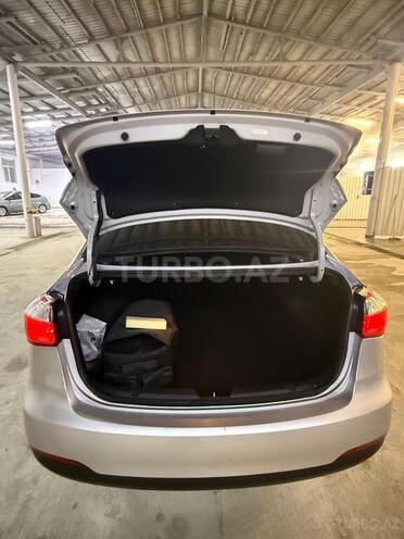 Kia Forte-11
