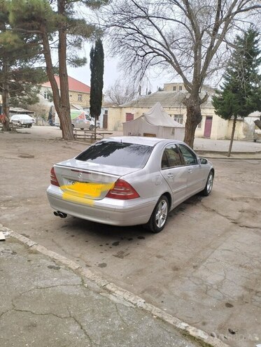 Mercedes C 200-4
