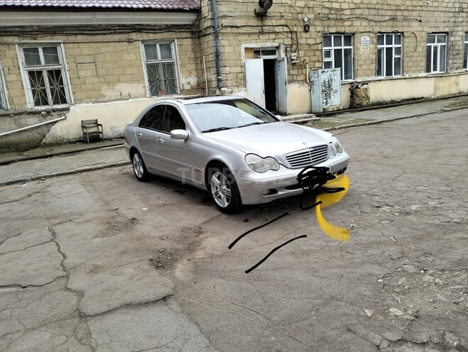 Mercedes C 200-5