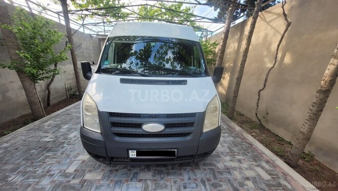 Ford Transit-1