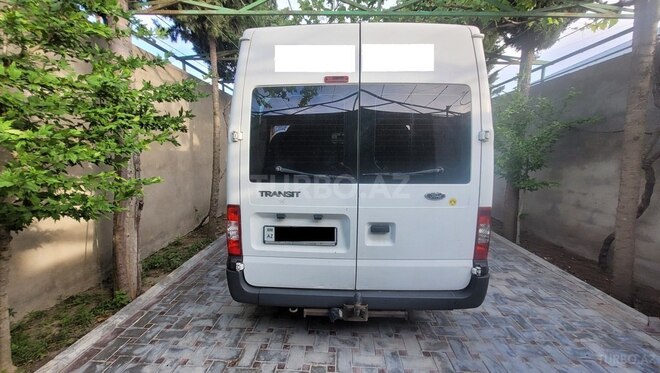 Ford Transit-2