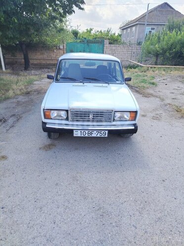 LADA (VAZ) 2107-1