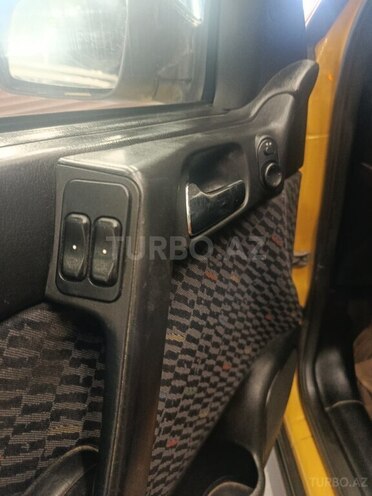 Opel Astra-12