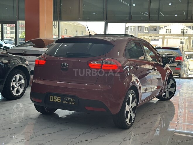 Kia Rio-12
