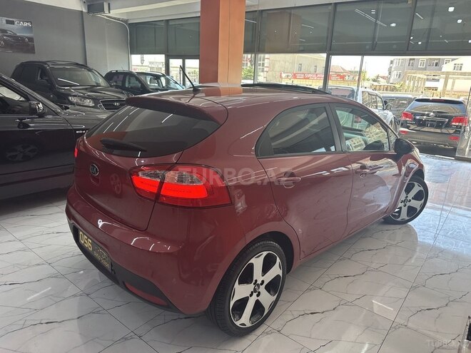 Kia Rio-11