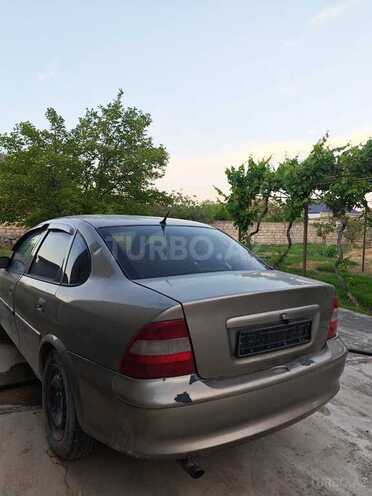 Opel Vectra-3
