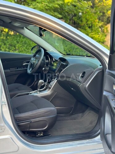 Chevrolet Cruze-7