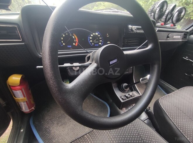LADA (VAZ) 2107-4