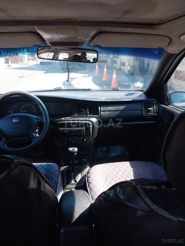 Opel Vectra-7
