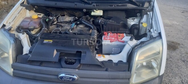 Ford Transit Connect-12