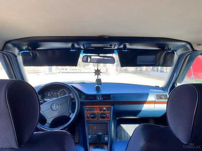 Mercedes E 200-8
