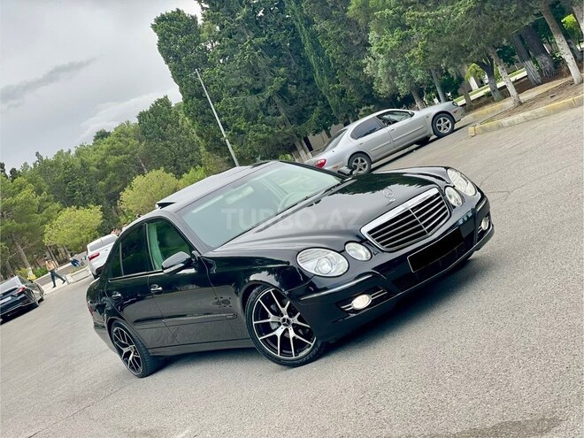 Mercedes E 220-2
