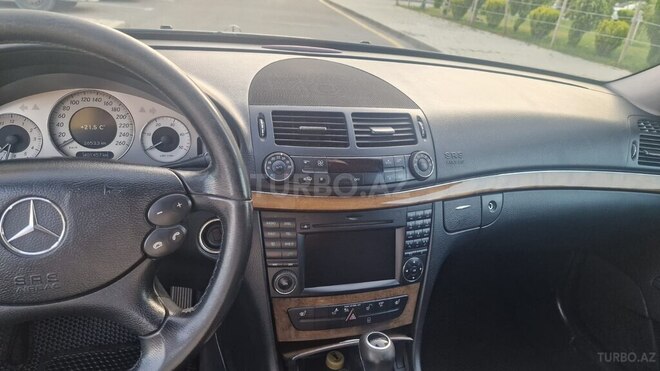 Mercedes E 220-5