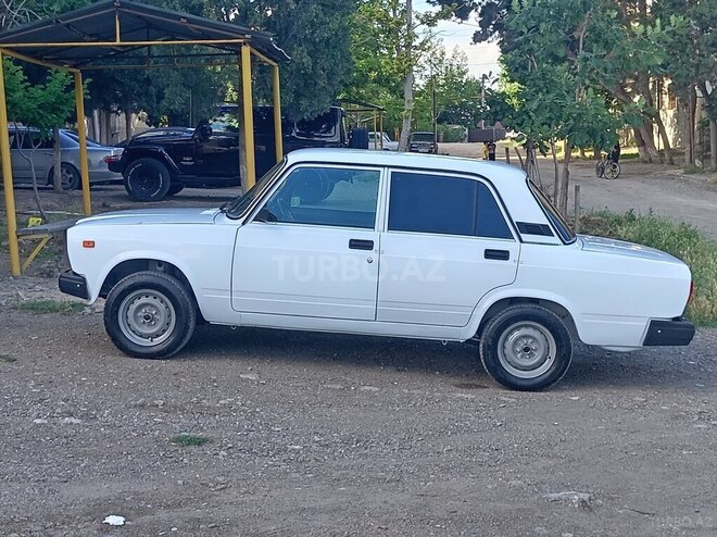 LADA (VAZ) 2107-3