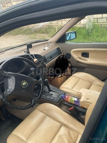 BMW 318-5