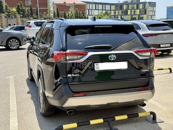 Toyota RAV4-5