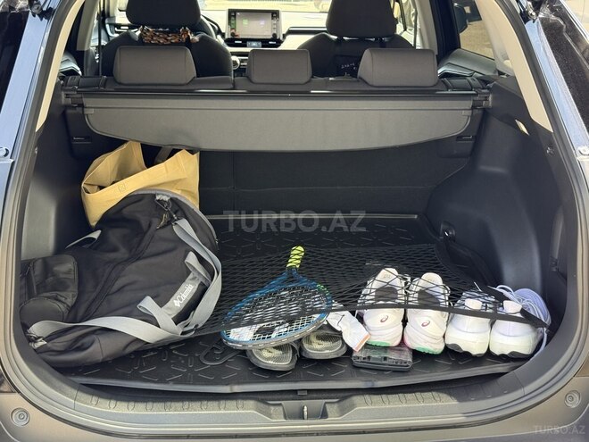 Toyota RAV4-21