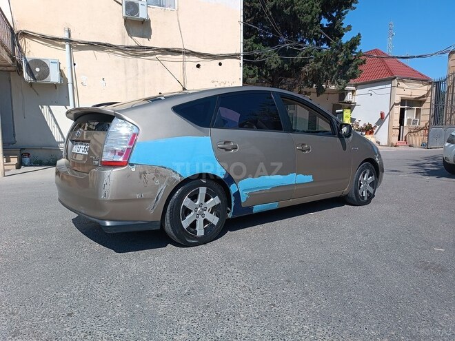 Toyota Prius-6