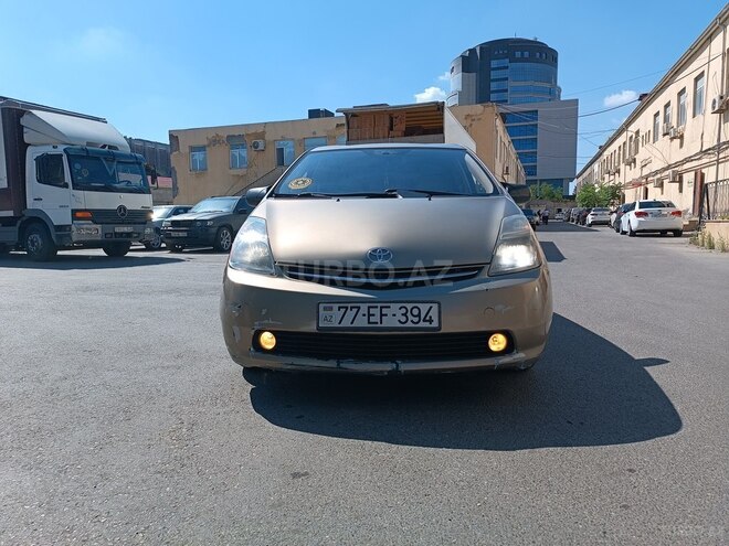 Toyota Prius-1