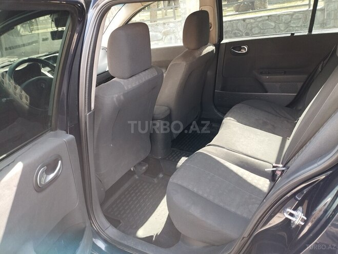 Renault Megane-6